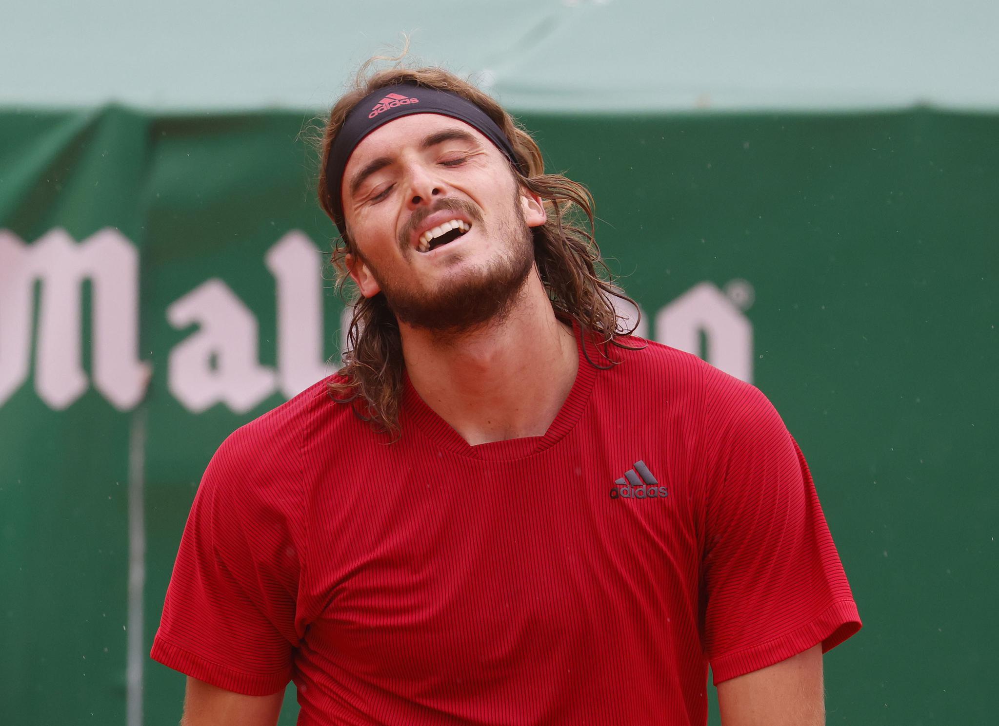 西班牙网球队爆冷德国网球队，西西帕斯爆发神勇的简单介绍