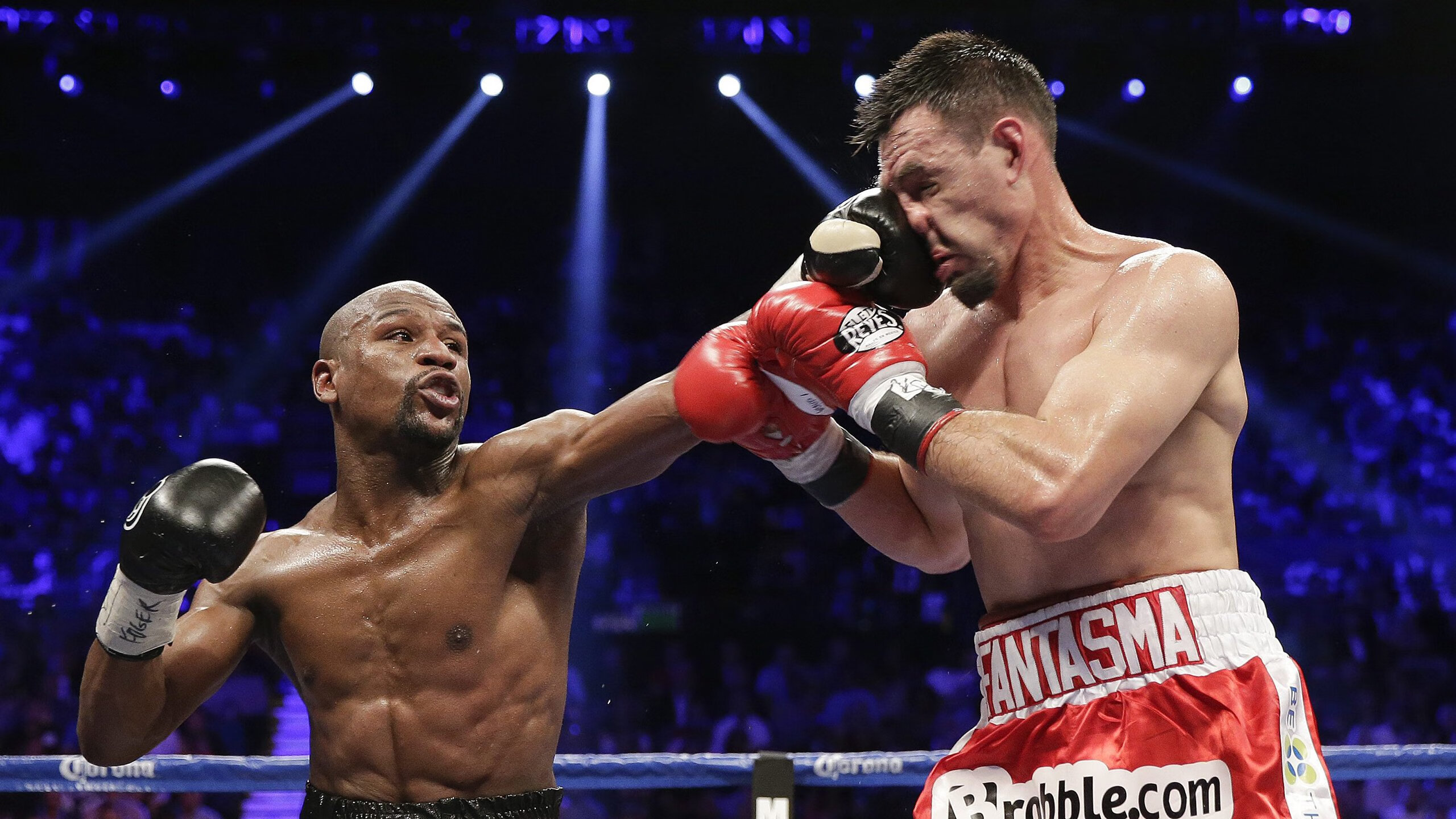 当辽宁铁骑遇上风城公牛,詹姆斯的个人能力如何定义现代篮球的极限