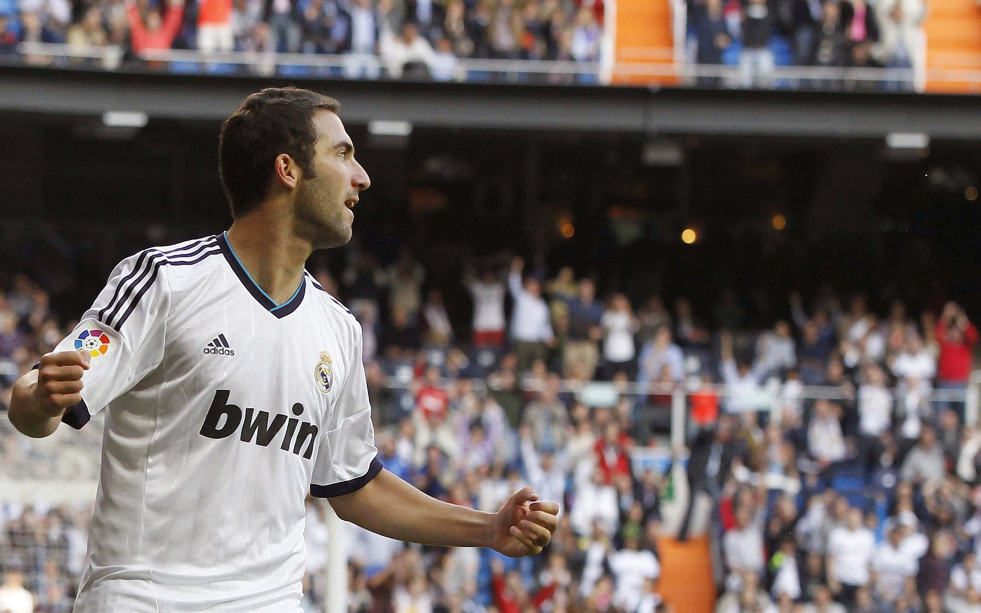 赛道上的桑巴舞者，内马尔如何成为F1街道赛之夜的攻防转换核心