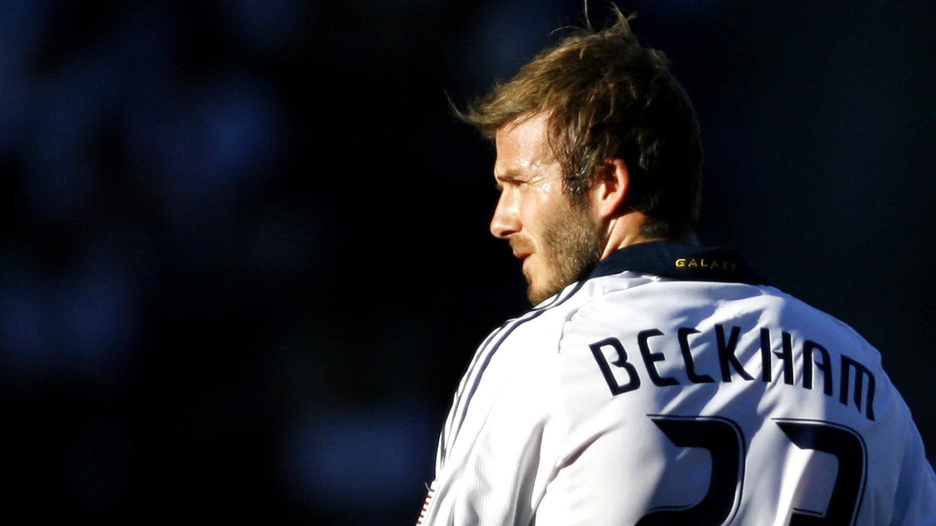 从伊拉克强压葡萄牙到坎特意甲封神，足球世界的唯一性启示